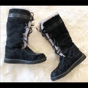Ugg black boots Tularosa, size 9 with box